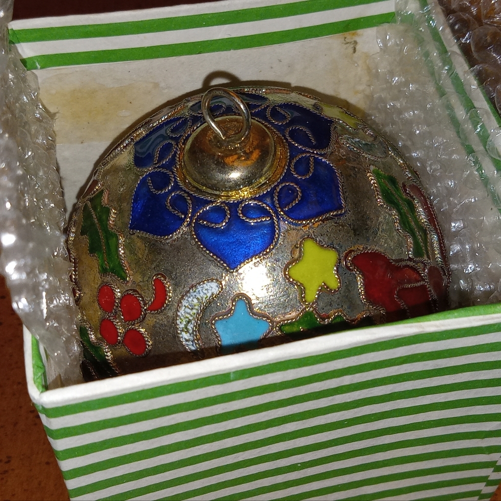 Cloisonne Kuala Lumpur Vintage Ornament
